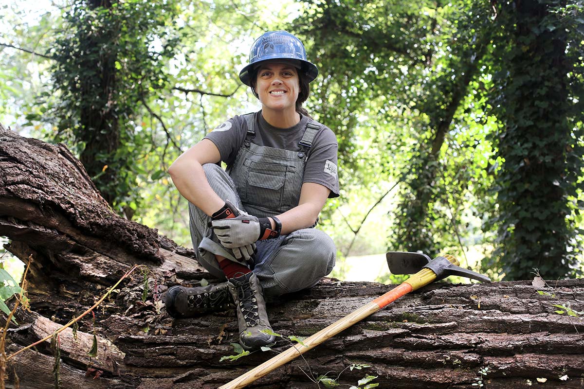 Woman at Work: Brenna Kelly, Southeast Conservation Corps Director –  Dovetail Workwear